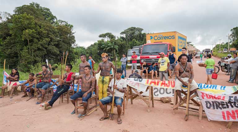 The Munduruku blocked the Transamazonian highway this week in protest of the failure of the Brazilian government to demarcate their traditional lands. The blockade is ongoing. Photo: Mauricio Torres