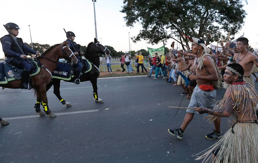 Indigenous protests have a long history in Brazil. This one took place in 2014 in Brasilia. Photo: Wilsonsterling Creative Commons Attribution-Share Alike 4.0 International license 