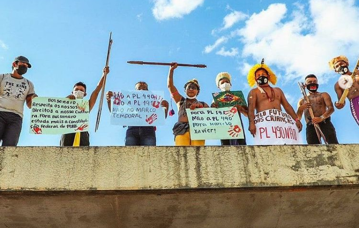 Indigenous protest against PL490 bill, Brasilia