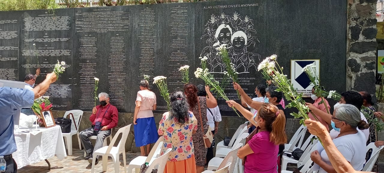 El Salvador: you couldn’t just sit there and watch