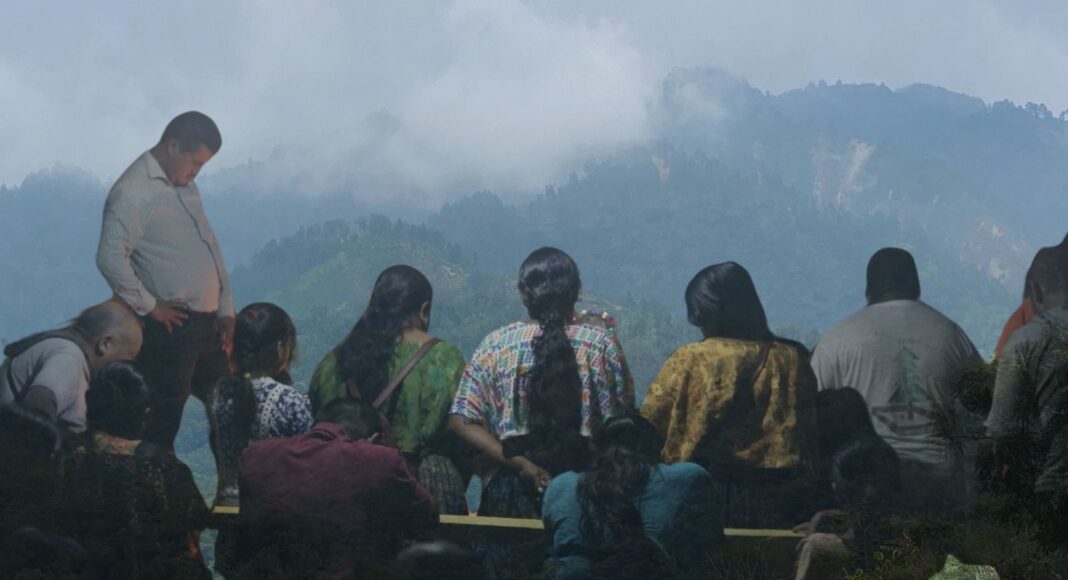 On 22 January 2025, a community of families living near Tucurú, Alta Verapaz, was forcibly displaced from the land they had been inhabiting. Denominated unofficially as Lajeb Kej, this Maya Q’eqchi community has had to vacate their home after years of legal and social struggle to defend their rights to land, housing, and health.