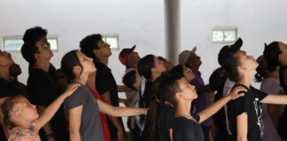 Colombia’s Armero tragedy: the dance of memory Compañía de Indias and the community of Armero-Guayabal rehearsing. Photo: John Boscawen 2025